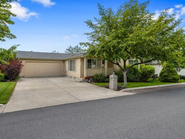 2583 NE Wintergreen Drive, Bend, OR 97701