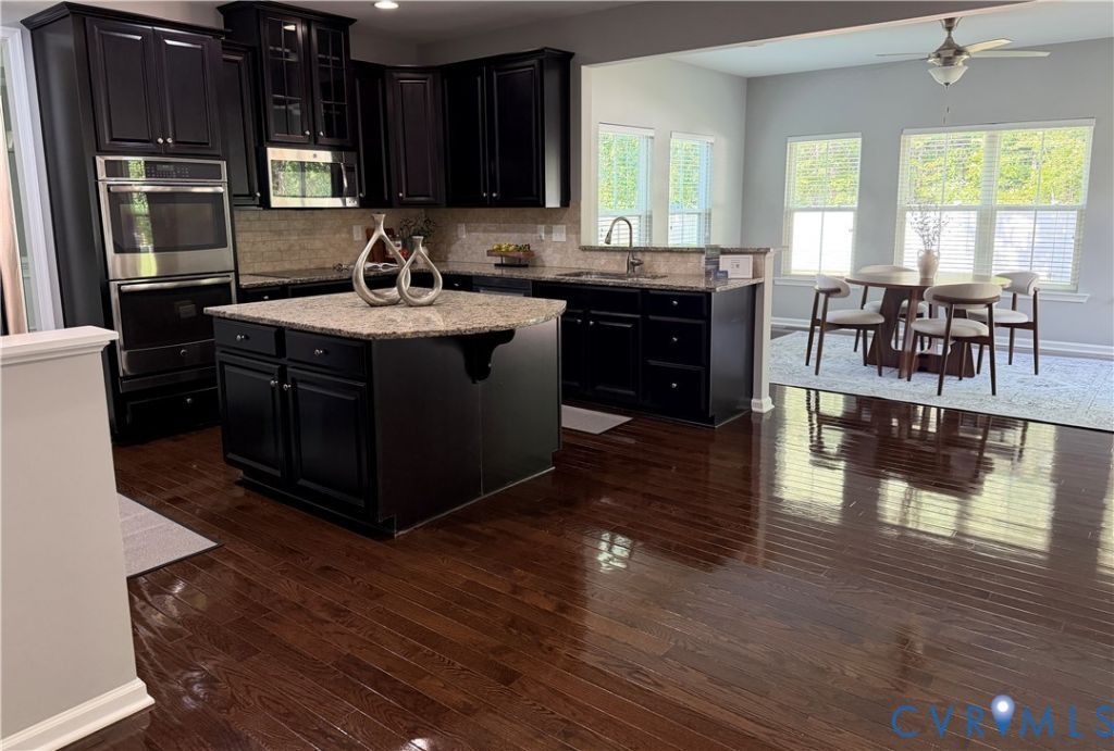 8400 Hampton Farms Drive Moseley, VA 23120