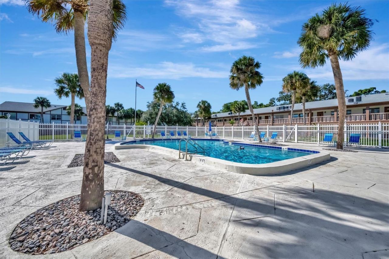 650 Pinellas Point Drive S, Unit #205, Saint Petersburg, FL 33705 Photo