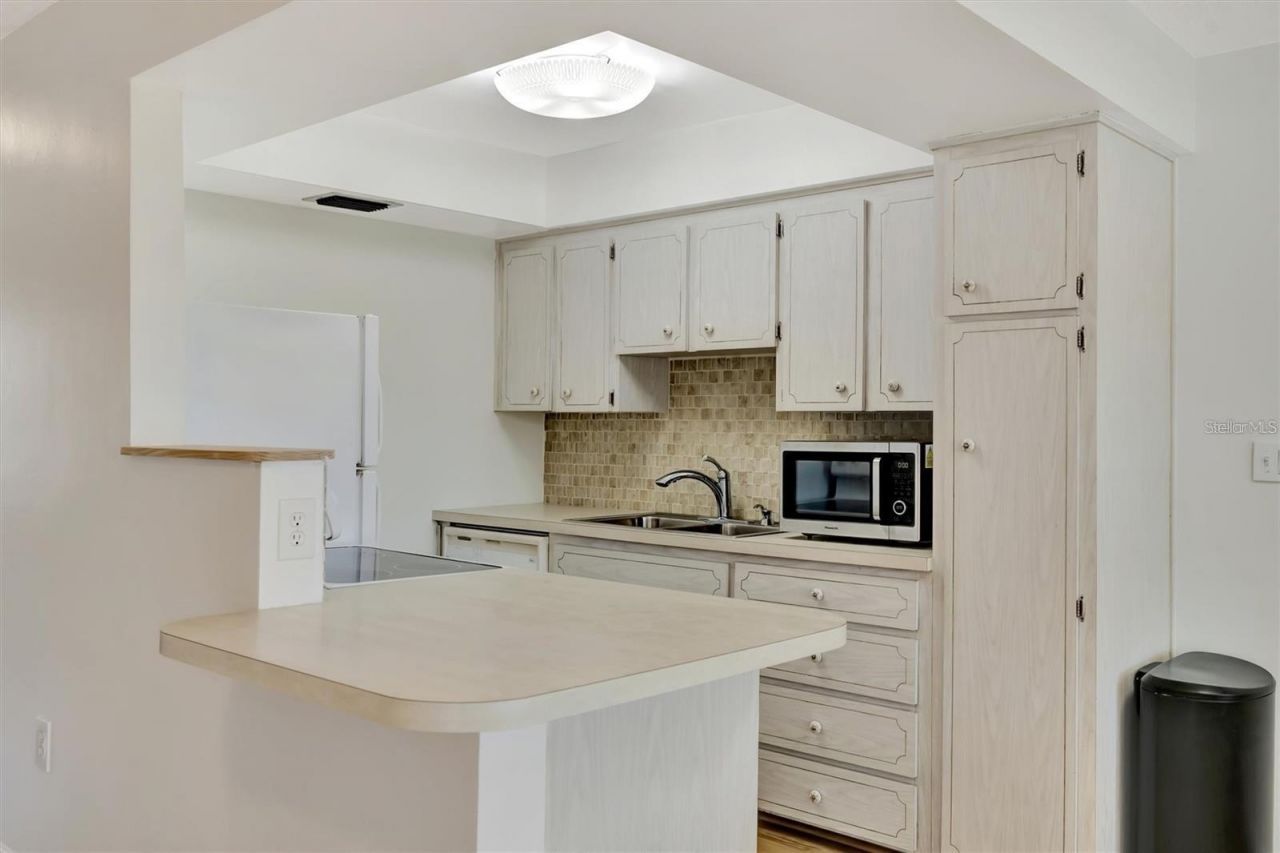 650 Pinellas Point Drive S, Unit #205, Saint Petersburg, FL 33705 Photo
