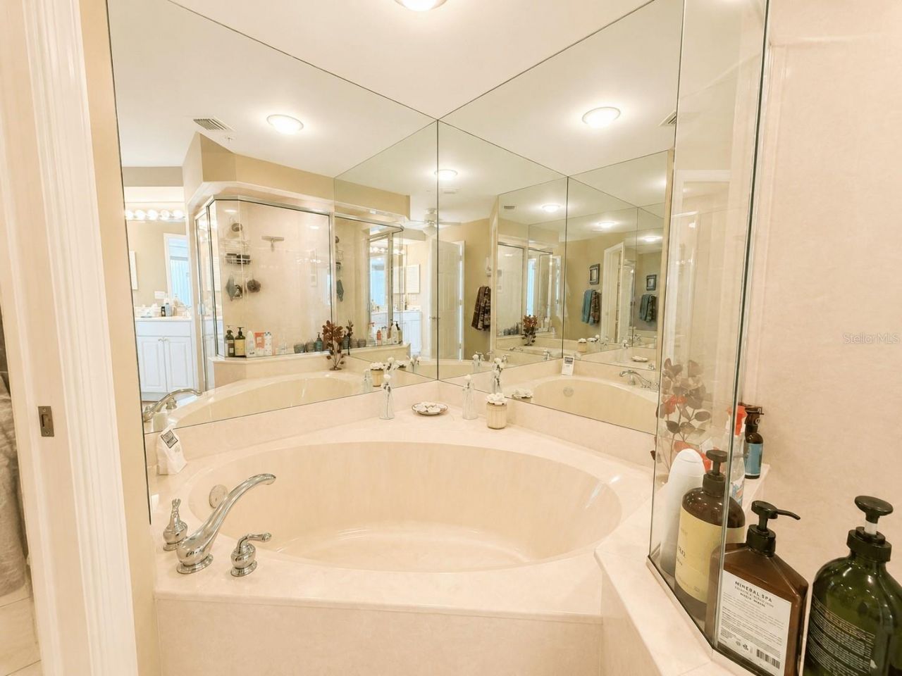 8600 S Ocean Drive , Unit 402, Jensen Beach, FL 34957 Photo