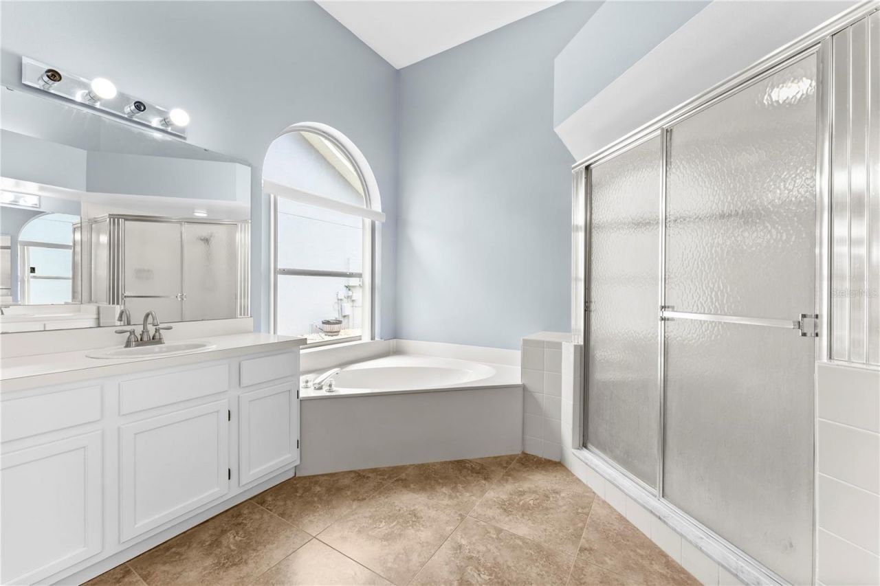 2811 Ripton Court , Orlando, FL 32835 Photo