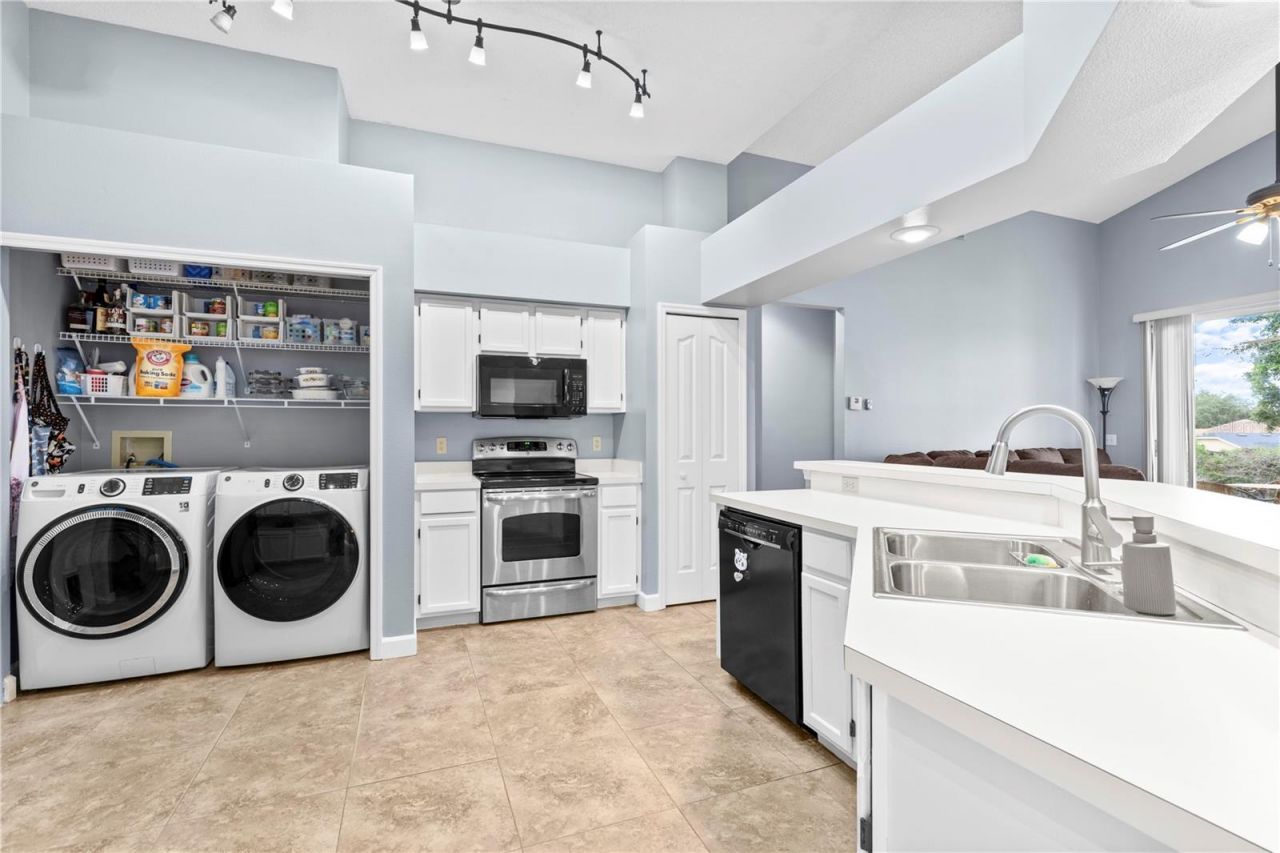 2811 Ripton Court , Orlando, FL 32835 Photo
