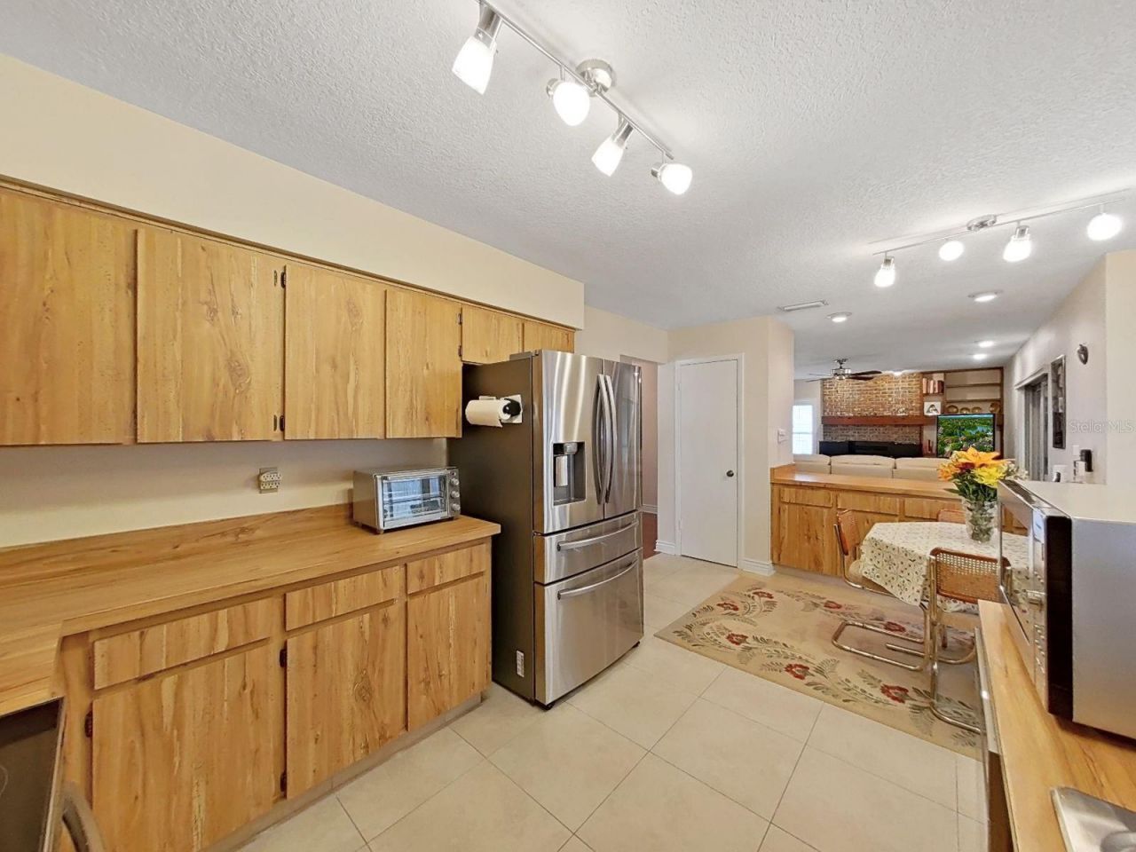 1367 Corner Oaks Drive , Brandon, FL 33510 Photo