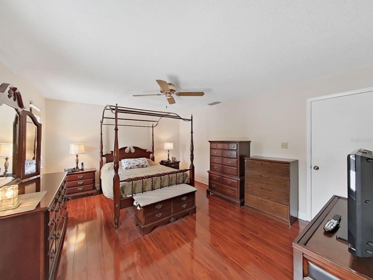 1367 Corner Oaks Drive , Brandon, FL 33510 Photo
