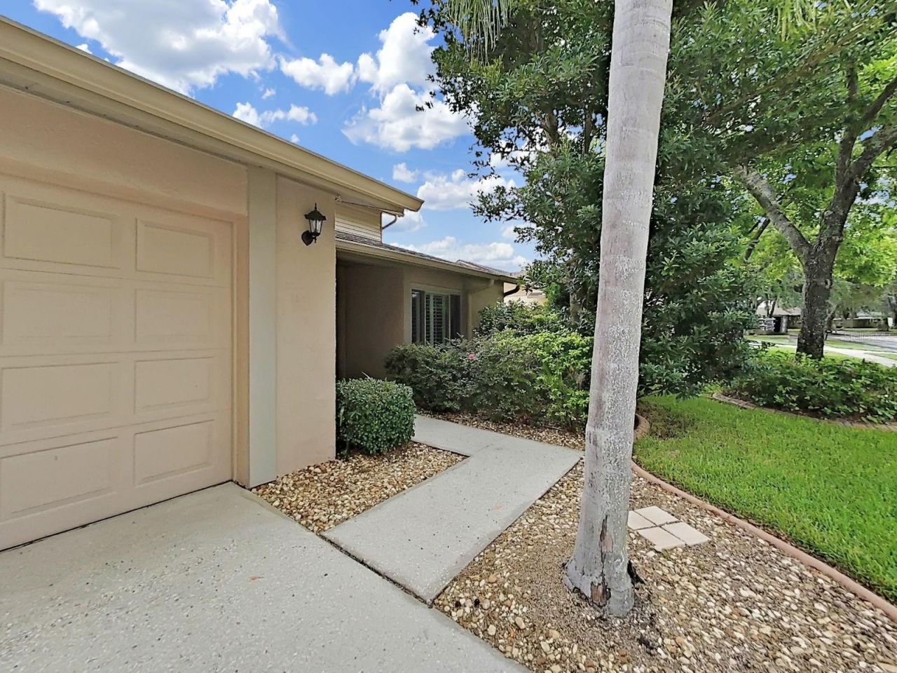 1367 Corner Oaks Drive , Brandon, FL 33510 Photo