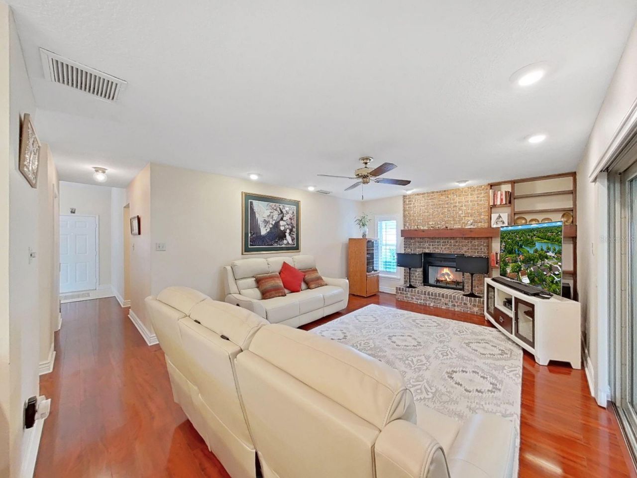 1367 Corner Oaks Drive , Brandon, FL 33510 Photo
