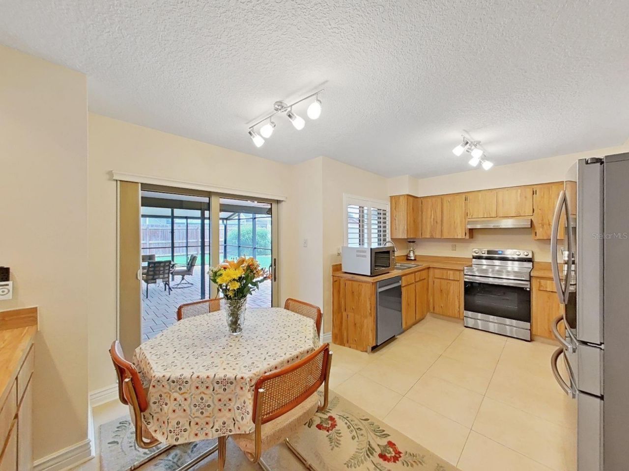 1367 Corner Oaks Drive , Brandon, FL 33510 Photo