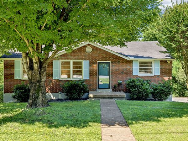 553 Brewer Dr , Nashville, TN 37211