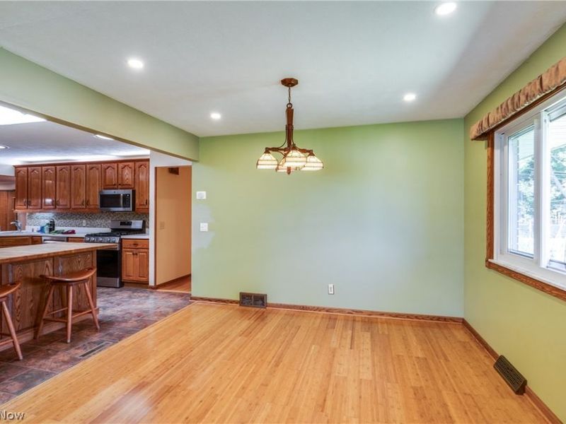 9942 Vista Drive , North Royalton, OH 44133 Photo 13