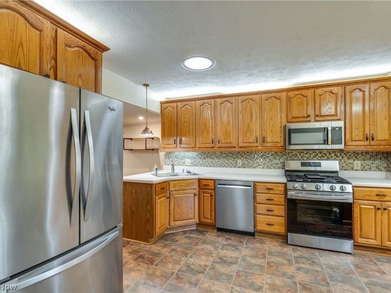 9942 Vista Drive , North Royalton, OH 44133 Photo 17