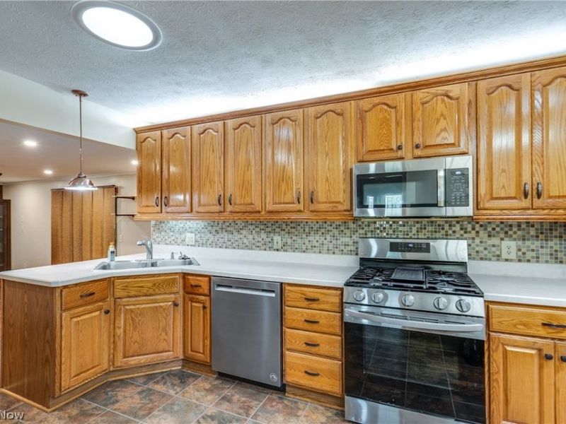 9942 Vista Drive , North Royalton, OH 44133 Photo 18