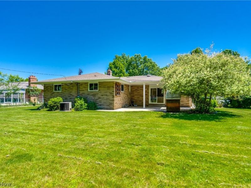 9942 Vista Drive , North Royalton, OH 44133 Photo 2