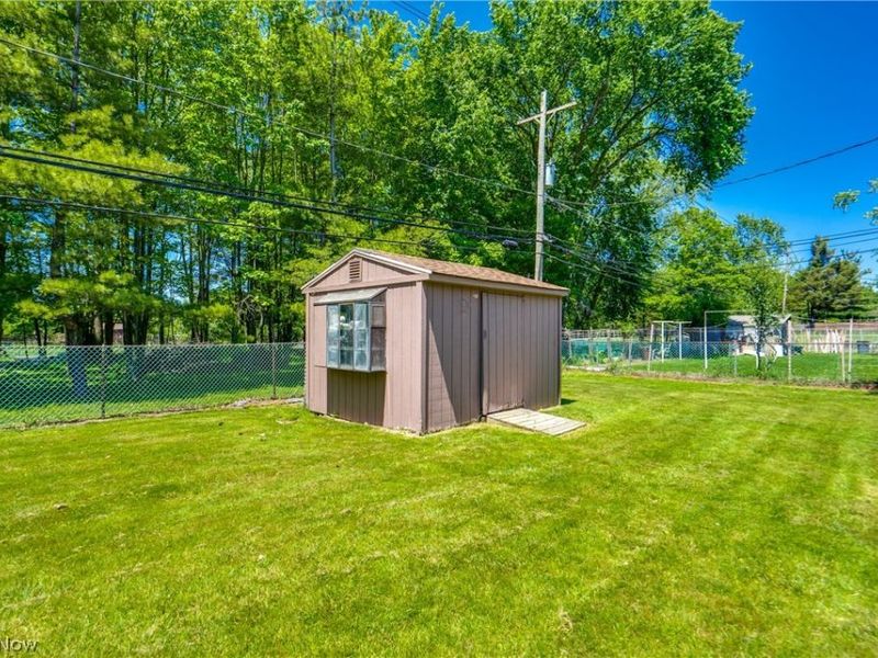 9942 Vista Drive , North Royalton, OH 44133 Photo 8