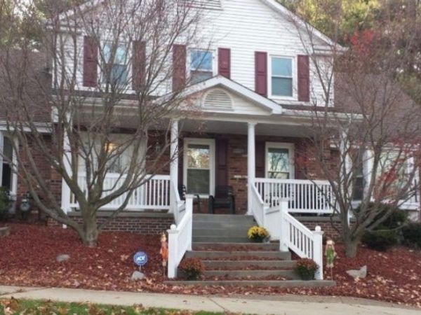 2358 Golfview Dr, Pittsburgh, PA 15241
