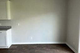 190 Lagoona Drive photo 4