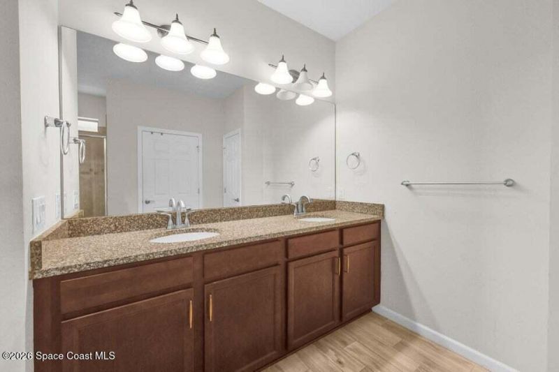 5040 Pendelton Square , Vero Beach, FL 32967 Photo