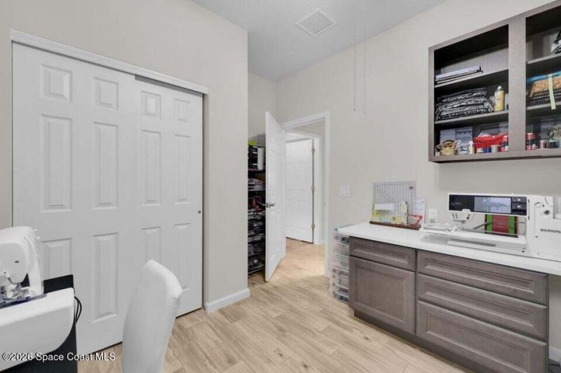 5040 Pendelton Square , Vero Beach, FL 32967 Photo