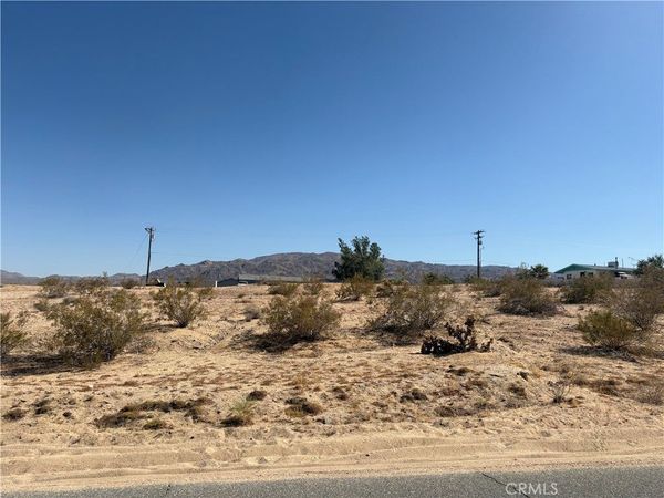 101 Desert Trail Drive , 29 Palms, CA 92277
