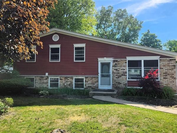 28718 Apollo Drive, Chesterfield Twp, MI 48047