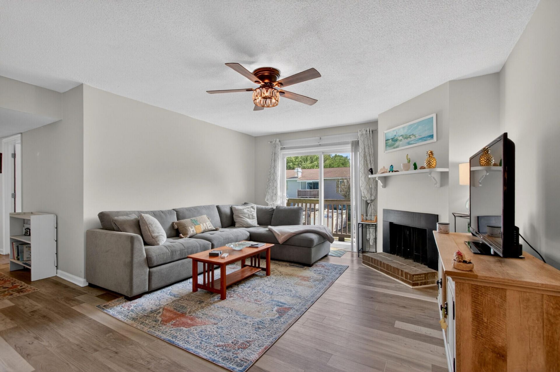 1402 Camp Road Photo 1