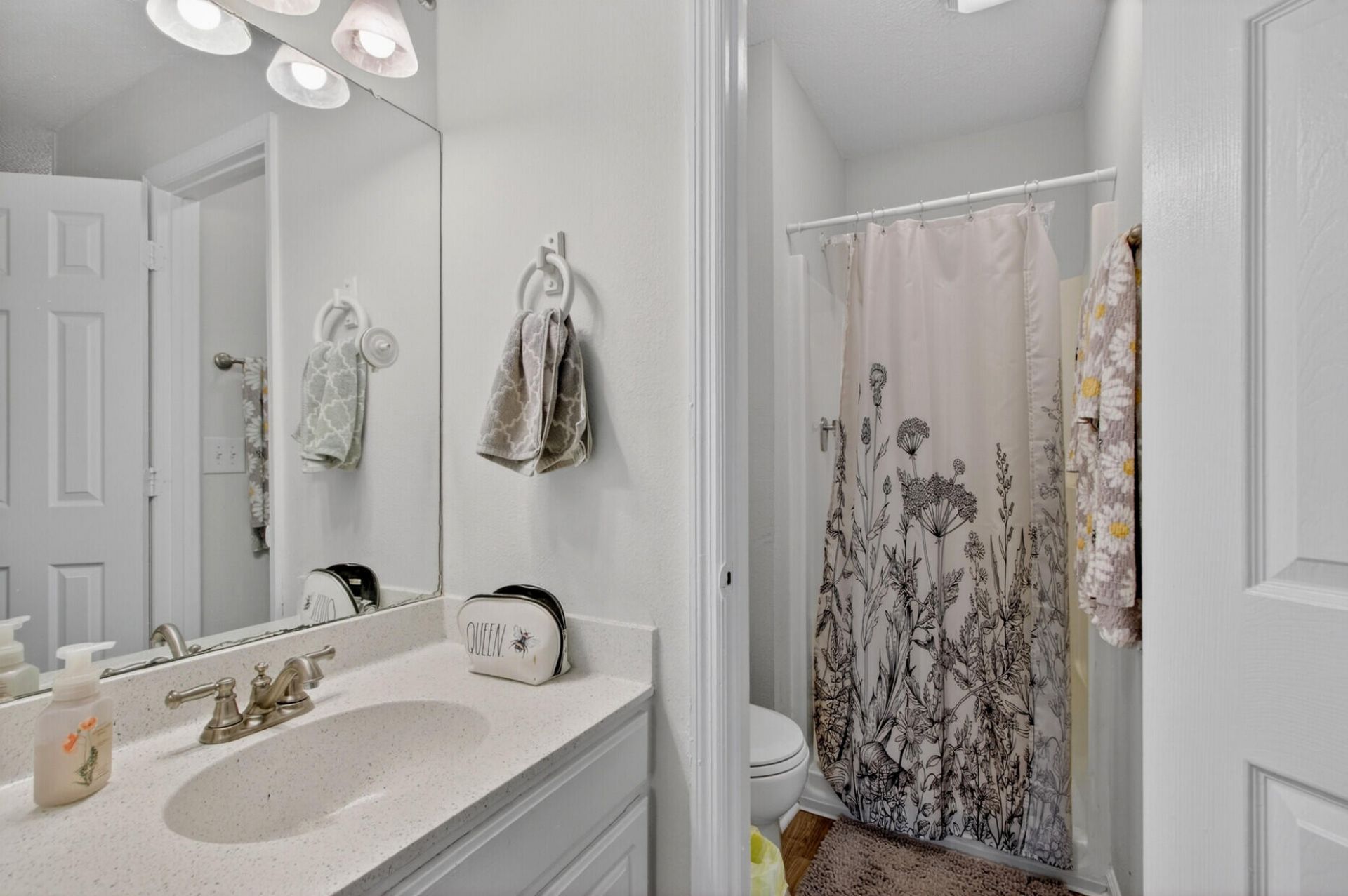 1402 Camp Road Photo 11