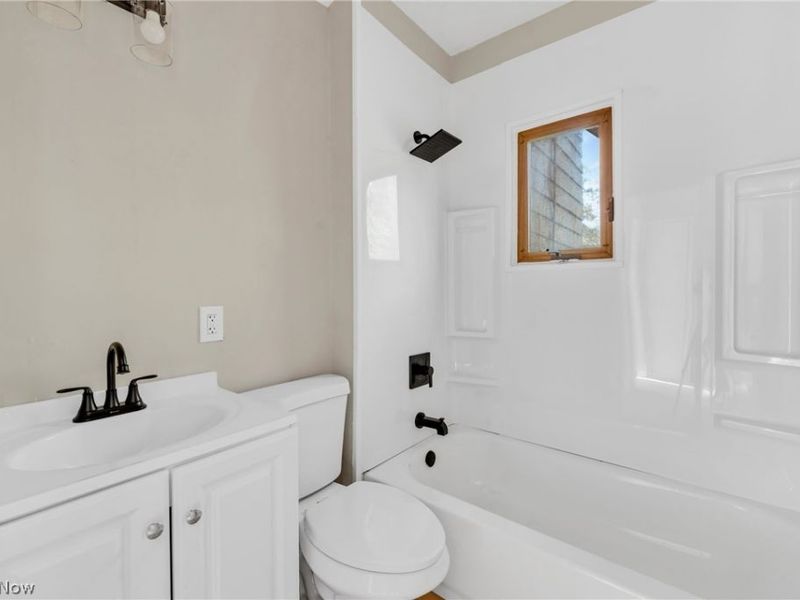 13012 Austin Avenue, Cleveland, OH 44108 Photo 15