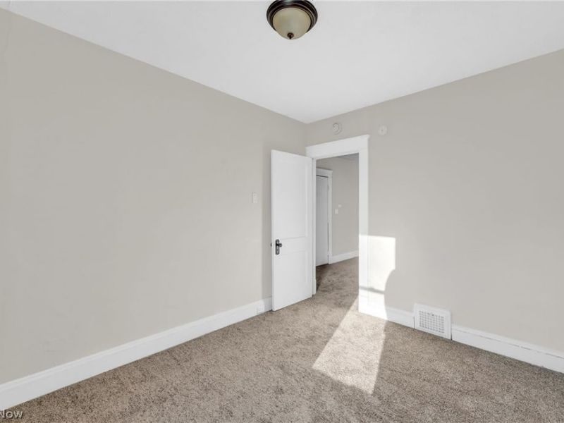 13012 Austin Avenue, Cleveland, OH 44108 Photo 16
