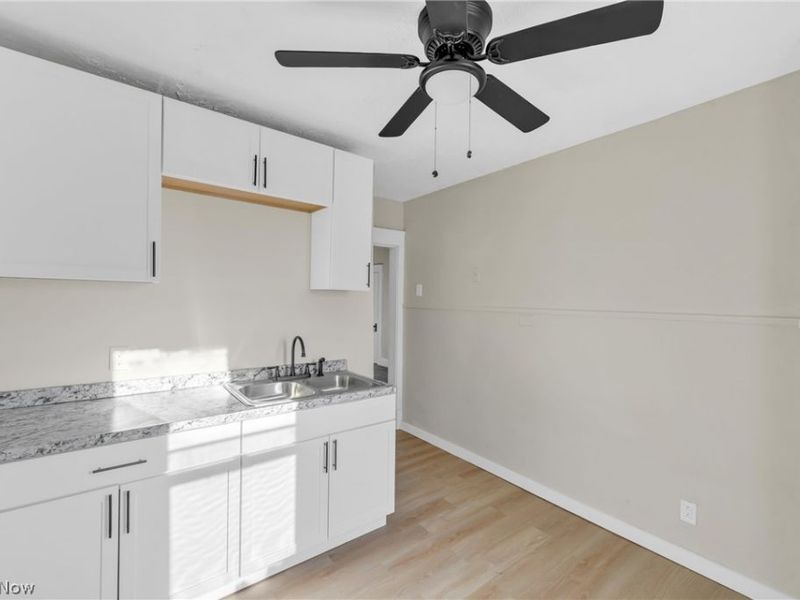 13012 Austin Avenue, Cleveland, OH 44108 Photo 17