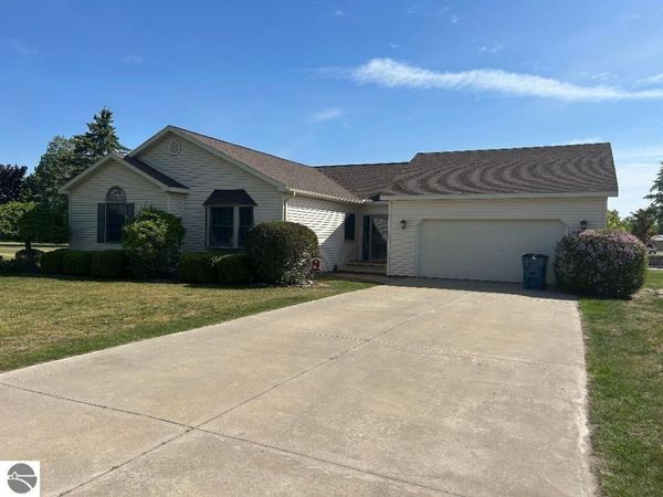 2899 Midshipman Drive, Au Gres, MI 48703