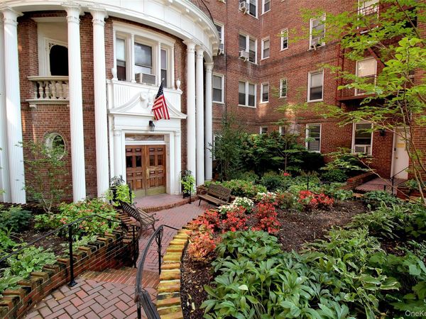 118-11 84th Avenue , Unit 503, Kew Gardens, NY 11415