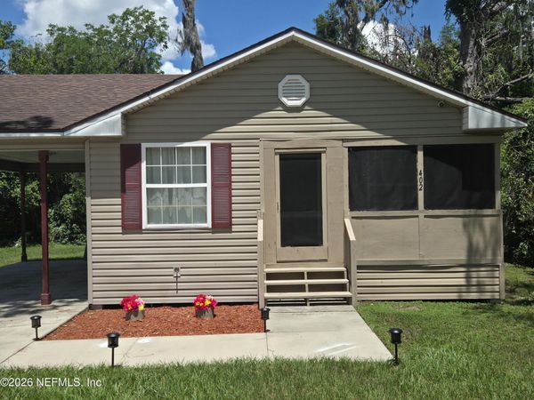 402 LEMON Street, Green Cove Springs, FL 32043