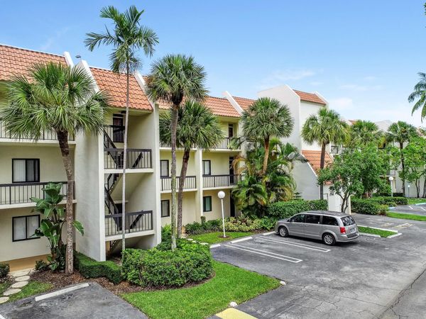 3000 Presidential Way, Unit 401, West Palm Beach, FL 33401
