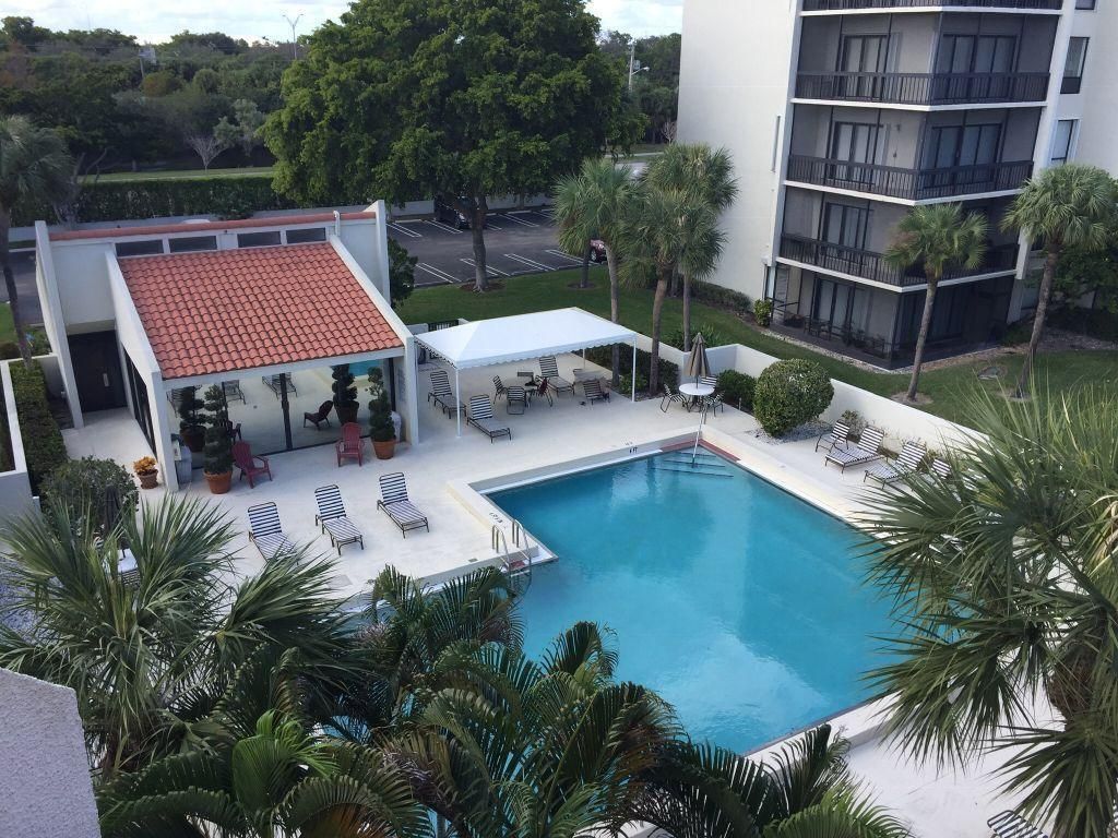 3000 Presidential Way, Unit 401, West Palm Beach, FL 33401 Photo