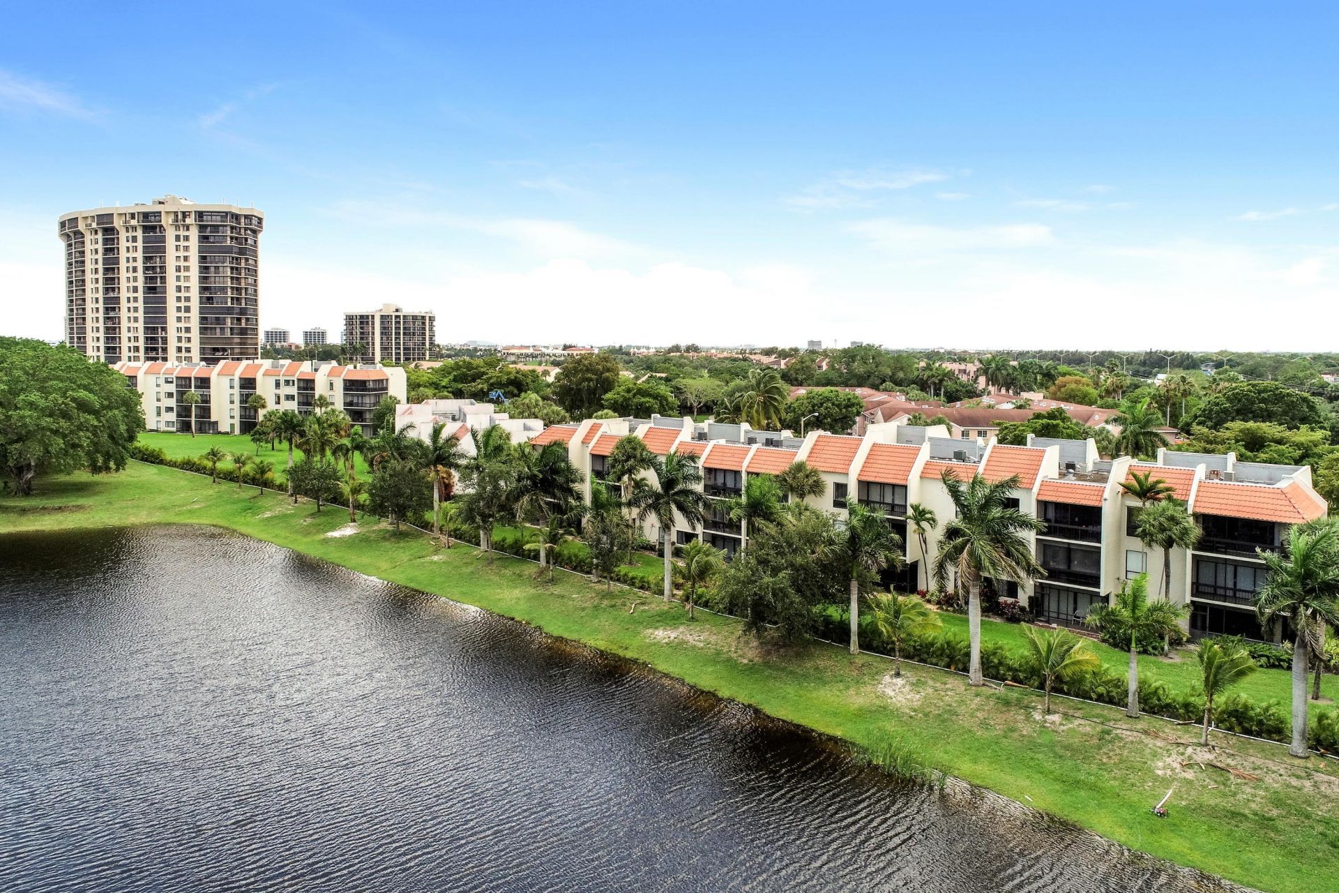 3000 Presidential Way, Unit 401, West Palm Beach, FL 33401 Photo