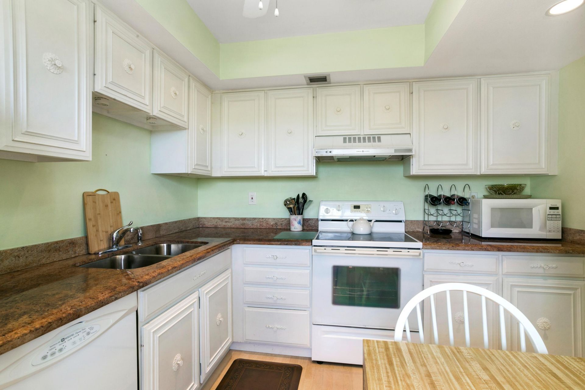 3000 Presidential Way, Unit 401, West Palm Beach, FL 33401 Photo