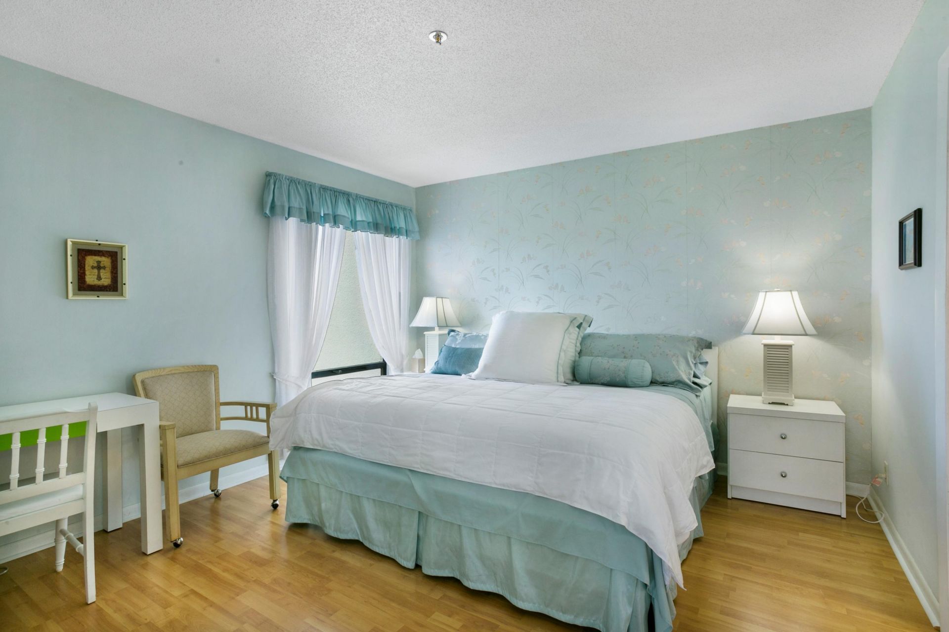 3000 Presidential Way, Unit 401, West Palm Beach, FL 33401 Photo