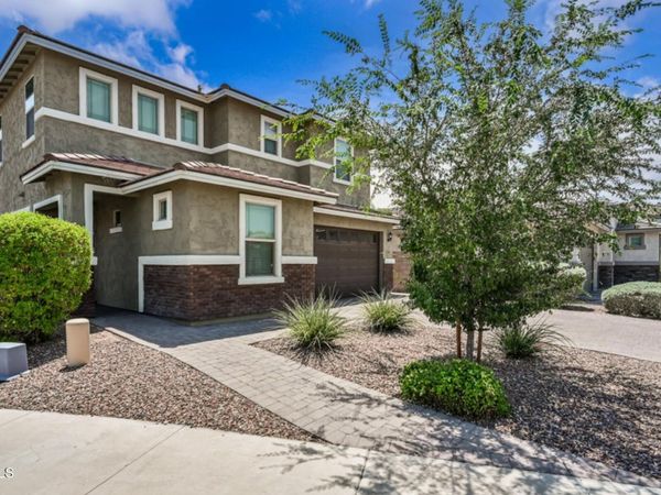 13627 S 45th Street, Phoenix, AZ 85044