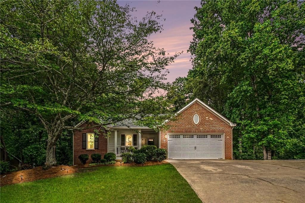 6008 Woodcreek Drive, Woodstock, GA 30188 Main Photo
