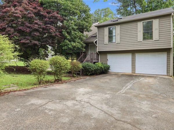 1648 Olde Oak Drive , Lithia Springs, GA 30122