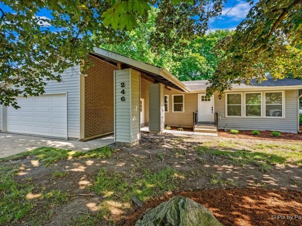 246 Harvard Lane , Bloomingdale, IL 60108