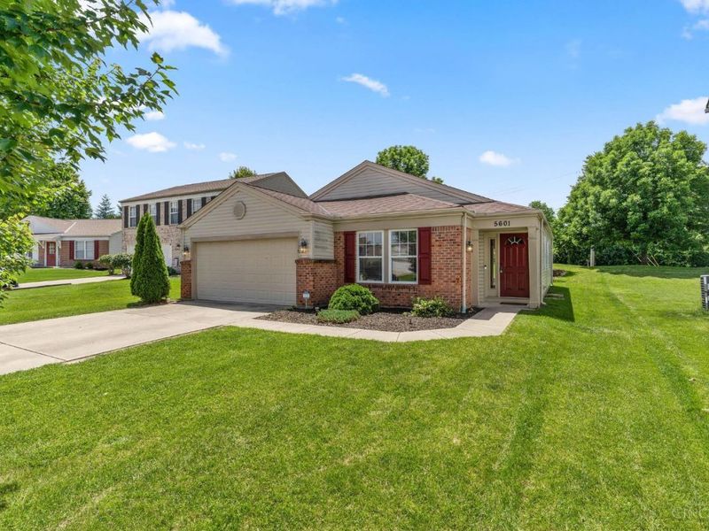 5601 Sterling Court, South Lebanon, OH 45065 Photo 2
