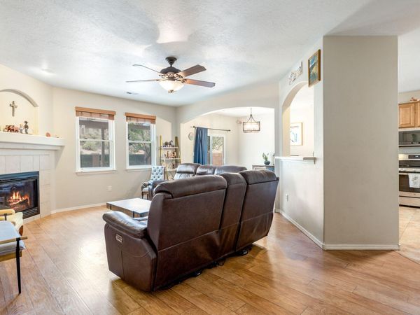 7224 Hearthstone Road NW, Albuquerque, NM 87114
