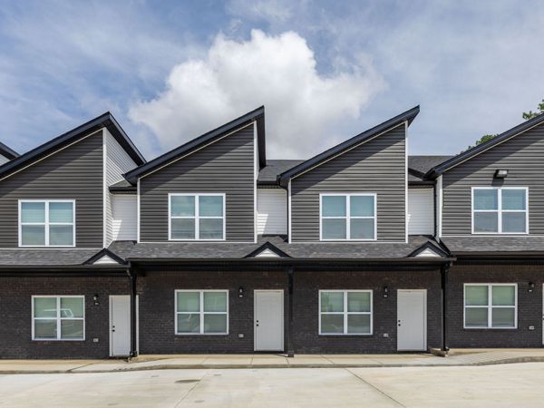 2815 Trenton Rd , Unit 202, Clarksville, TN 37040