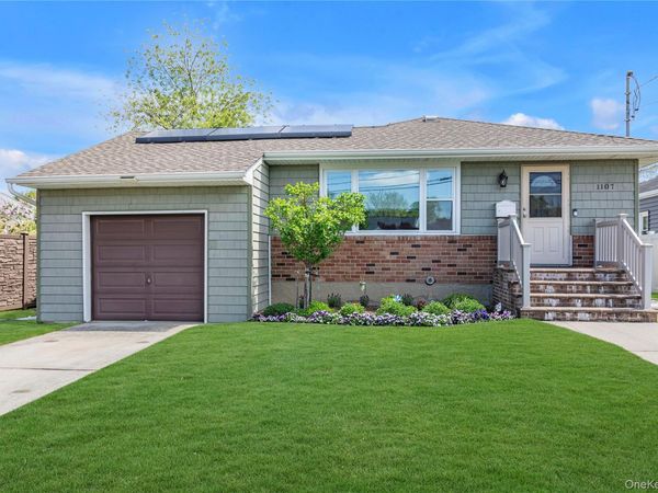 1107 Little Neck Avenue , North Bellmore, NY 11710