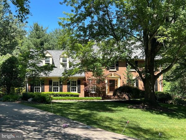10220 CEDAR POND DRIVE, VIENNA, VA 22182