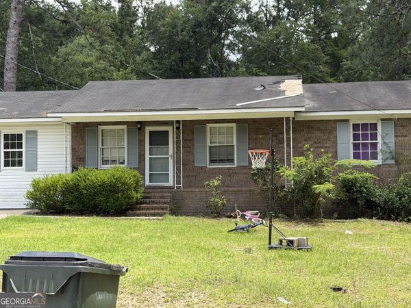 552 Colegrove Drive, Swainsboro, GA 30401
