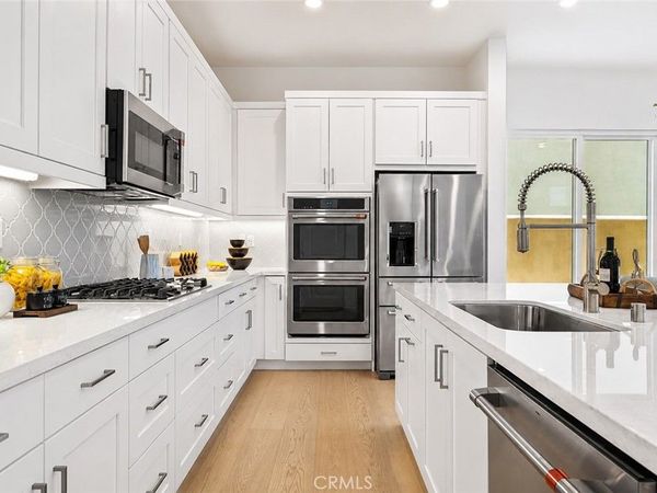121 Bosal , Irvine, CA 92618