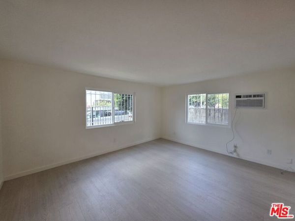 912 N RIDGEWOOD Place, Unit 2, Los Angeles, CA 90038