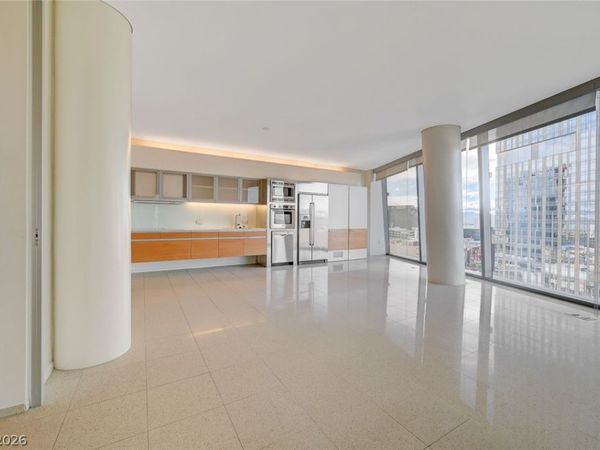 3722 Las Vegas Boulevard , Unit 1412, Las Vegas, NV 89158